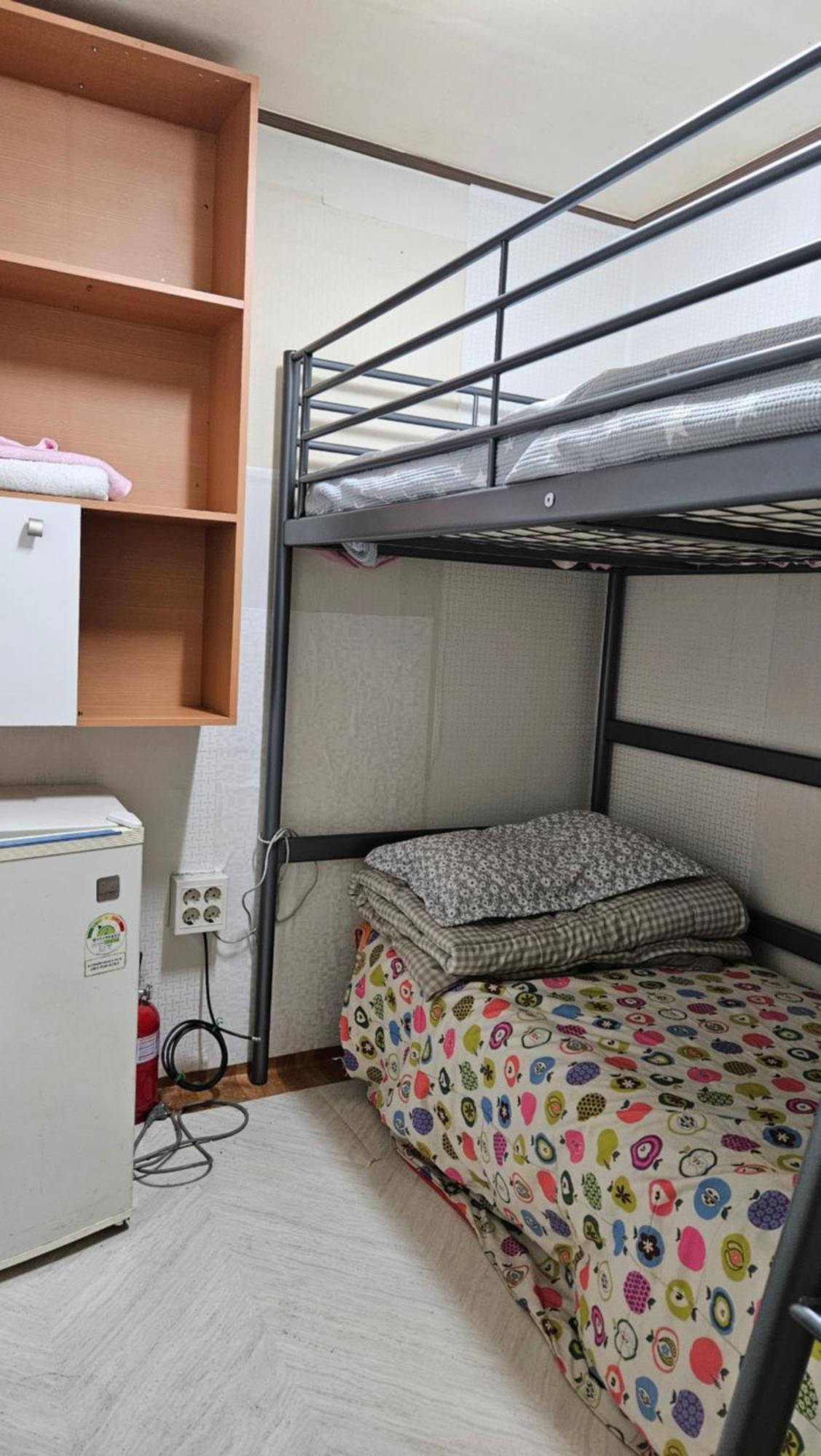 Хостел Hub House Livingtel Сеул Экстерьер фото